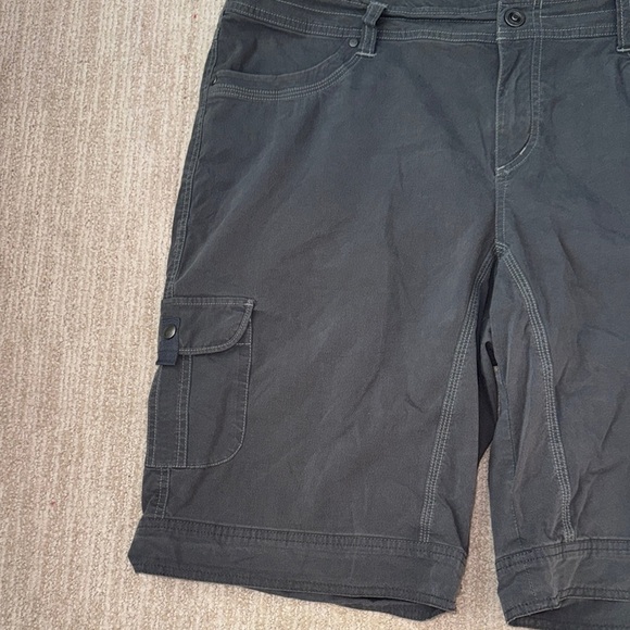 Kuhl Splash Cargo Shorts Women’s 18 Gray 10 Inch Inseam Lightweight Hiking Short - Picture 3 of 11